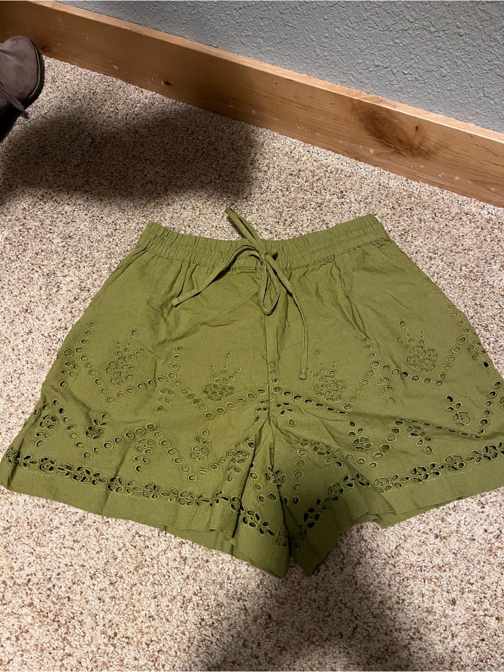 Maeve Anthropologie Eyelet cotton linen Drawstring Women’s Shorts - S NWT